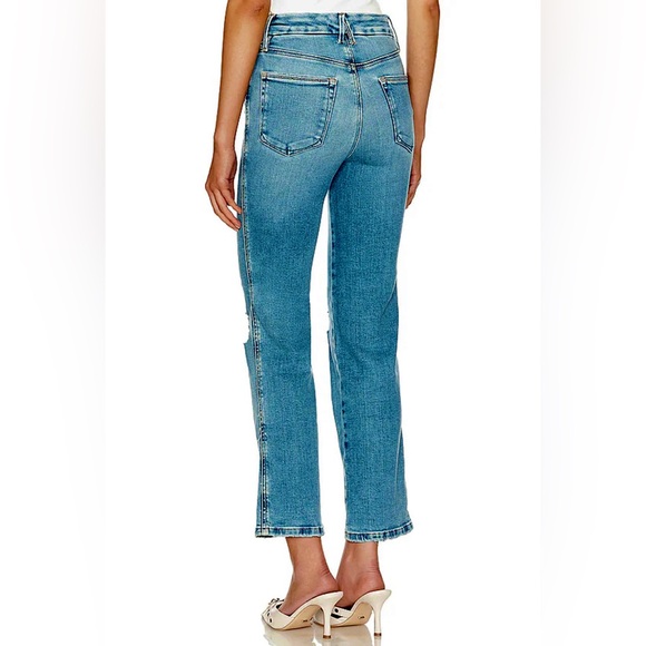 NWT - Good American GOOD CURVE STRAIGHT JEANS - Picture 2 of 7